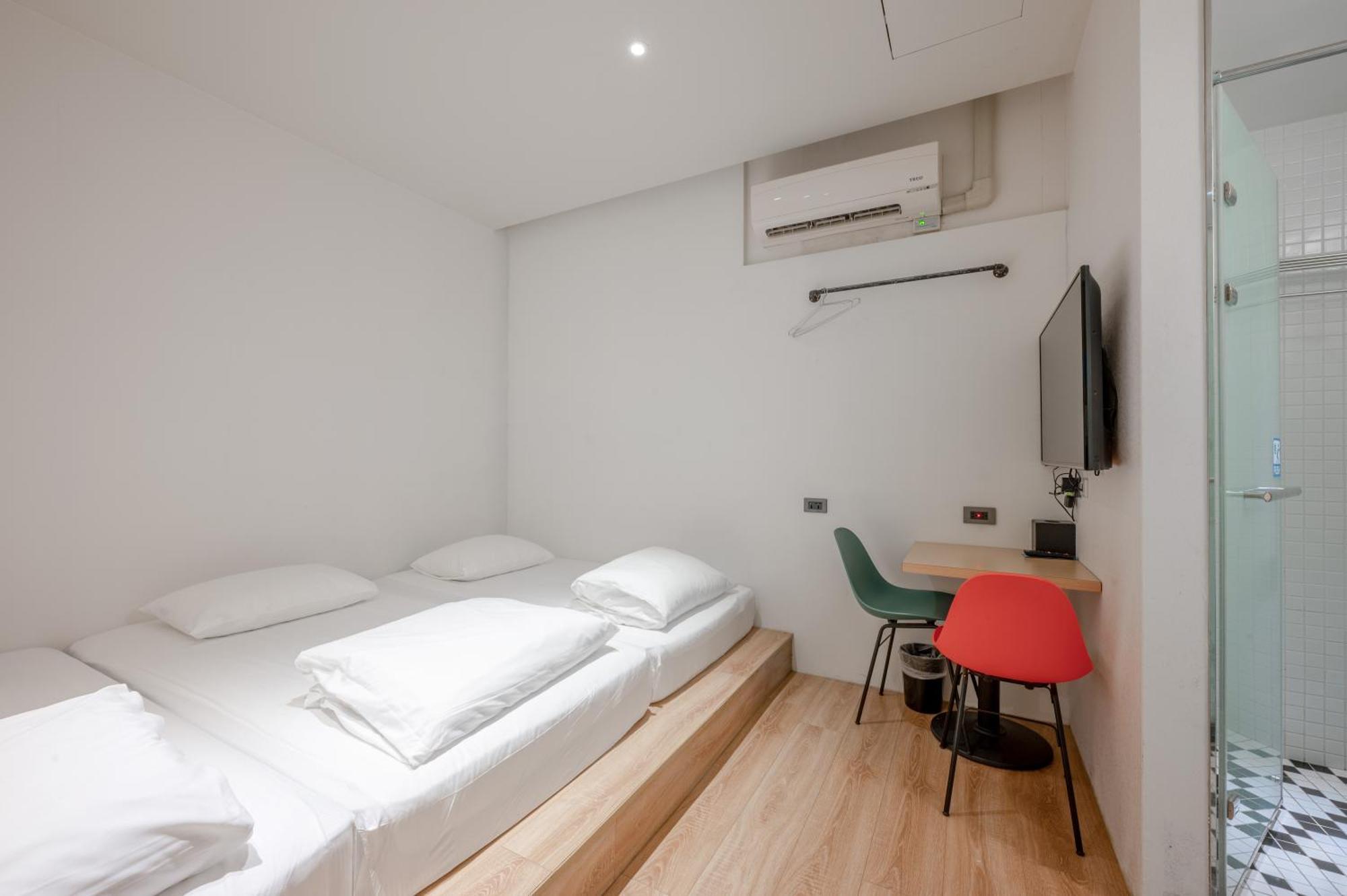 Light Hostel Hualien Exteriör bild