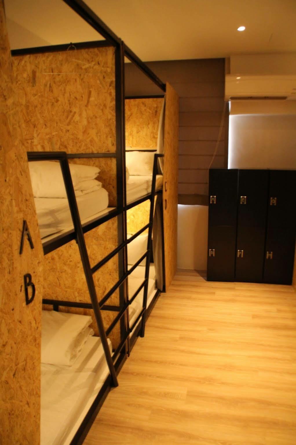 Light Hostel Hualien Exteriör bild